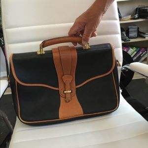 Dooney and Bourke-Large Leather laptop bag